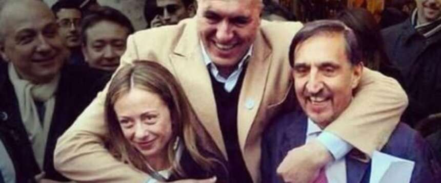 La foto scelta da FdI per celebrare i 13 anni dalla sua fondazione