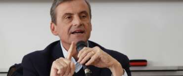 Carlo Calenda, dal giallo dell’invito mancato alla Federico II alle fosche previsioni sul governatorato di Fico in Campania