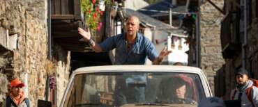 Esce il nuovo film di Checco Zalone, panico tra i radical chic. Ma il cinema italiano regge anche grazie a lui