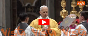 Il miracolo di Papa Leone IVX: nonostante la pioggia arrivano 5mila persone per la Messa di Natale (video)