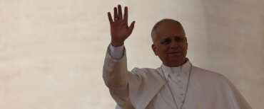 “Ma tu sei il Papa?”. Leone IVX di notte gioca con i quiz in tedesco sul web e viene riconosciuto