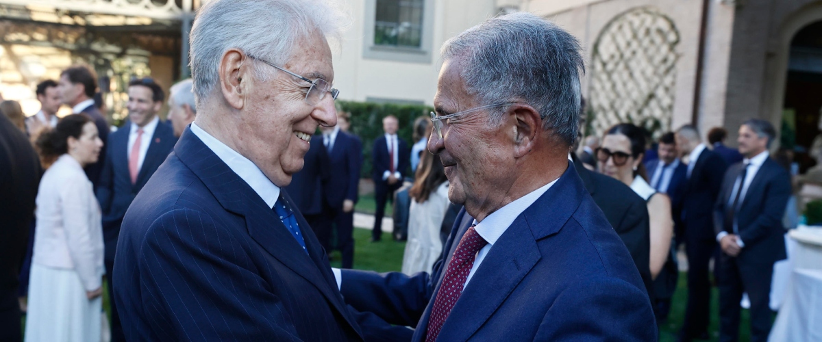 prodi e monti svelano il patto dell8217involtino primavera ci accordammo sulle nomine ue in un ristorante cinese video da Secoloditalia.it prodi e monti svelano il patto dell8217involtino primavera ci accordammo sulle nomine ue in un ristorante cinese video