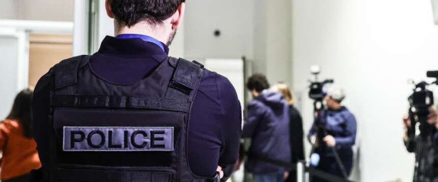 Tre donne accoltellate a Parigi: l’aggressore si dà alla fuga ma viene catturato. E’ di origine maliane