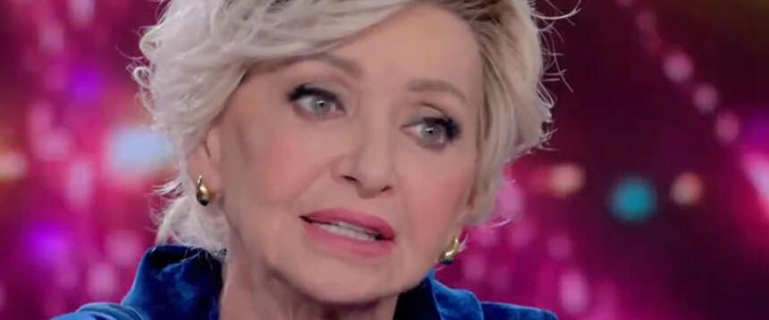 Il coraggio di Enrica Bonaccorti, colpita da un tumore al pancreas: “Ho poche speranze di vivere ma non mi dispero