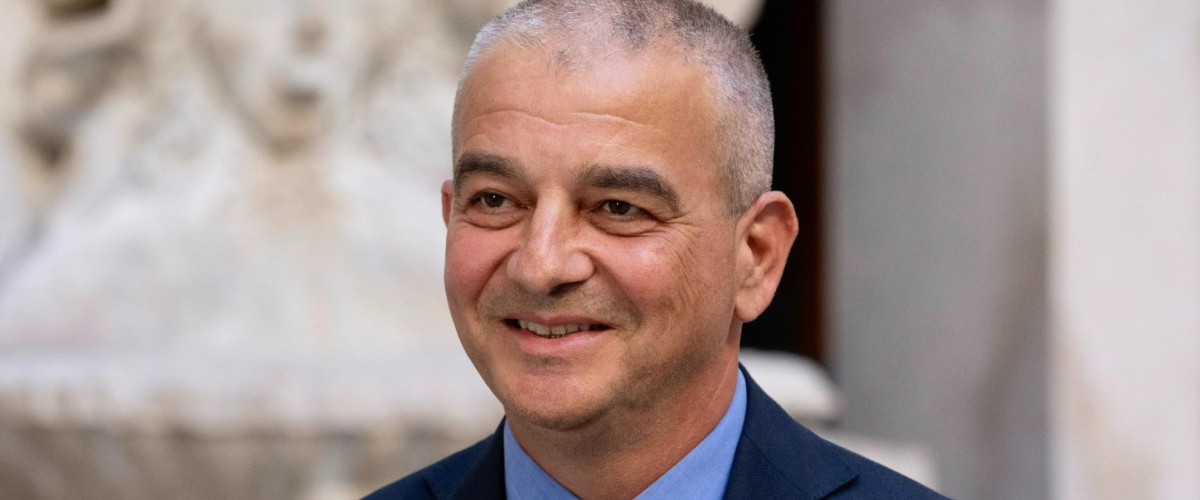 Fazzolari traccia il diario di bordo dell’Italia tornata protagonista: “La nostra rotta è l’interesse nazionale”. Parlano i numeri Fazzolari traccia il diario di bordo dell’Italia tornata protagonista: “La nostra rotta è l’interesse nazionale”. Parlano i numeri