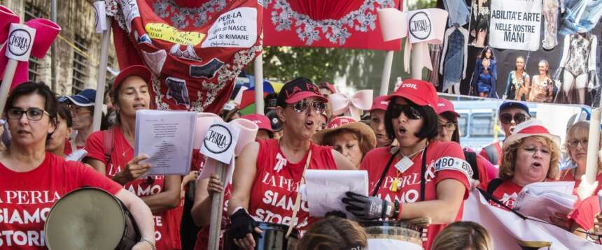 Lavoratrici e lavoratori di La Perla tutti riassunti. Urso: mantenuto ogni impegno