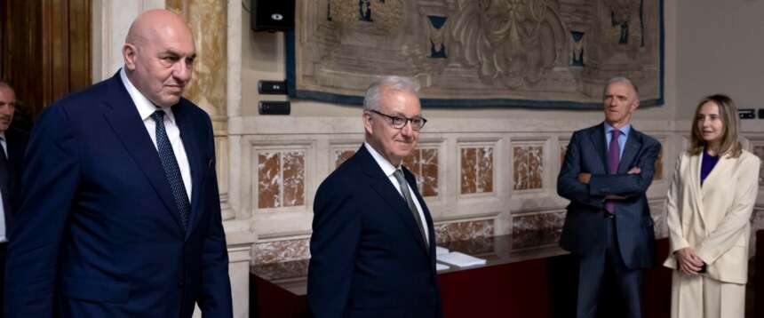 Mantovano: “Il collegamento con lo spazio è nelle nostre tasche”. Governo al lavoro sulla sicurezza