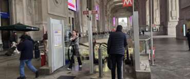 Due stupri fotocopia a Milano: ecuadoriano seguiva ragazzine all’uscita della metro e le violentate sotto casa