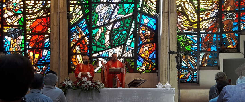 L’ultimo attacco al Natale: nella notte lanciati petardi per distruggere il presepe in una chiesa di Sezze