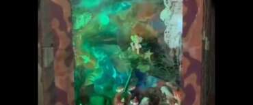 La sfida di Vannacci al presepe oscurato: la Natività nello nello zainetto militare: “Noi lo portiamo ovunque” (video)