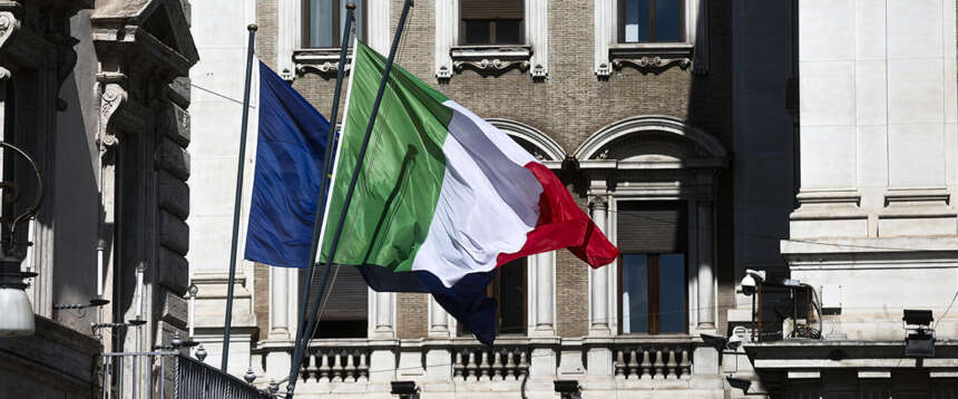 Scambio di regali “made in Italy” in Cdm: piattini Ginori e miele doc. Meloni: “Vi voglio bene, riposatevi”