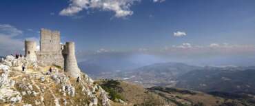 Rocca Calascio, in Abruzzo, è considerato uno dei 15 castelli più belli al mondo