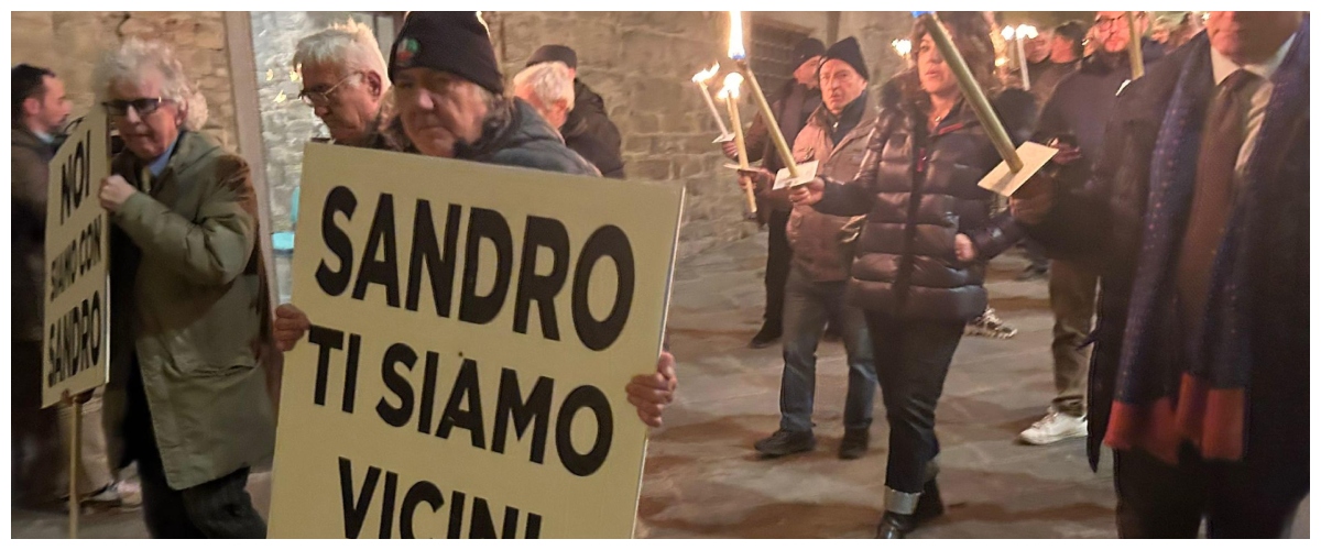 uccise il vicino che voleva demolirgli la casa con la ruspa assolto per legittima difesa sandro mugnai