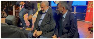 Decaro si rimangia le promesse a un mese dal voto: pronto un posto in giunta per il “nemico” Michele Emiliano