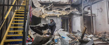 Miami, Mosca chiude a un trilaterale con Kiev. Incursione a Sumy, rapiti 50 civili: c’è anche una 89enne