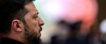 Zelesnky: “Colloqui costruttivi sulle garanzie di sicurezza”. Resta il nodo Donbass. La Casa Bianca: Trump frustrato, vuole azioni