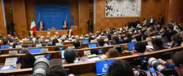 Meloni: “L’Anm dice cose campate in aria sul referendum. Non ha argomenti: è uno spot a favore del Sì” (video)