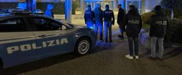 Picchiavano il figlio col mestolo di legno e pubblicavano gli abusi su TikTok: divieto di avvicinamento per i genitori di Catania