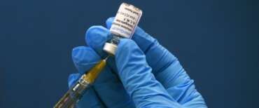 Bayer porta in tribunale Pfizer e Moderna: rivendica i diritti sulla tecnologia alla base dei vaccini anti-Covid