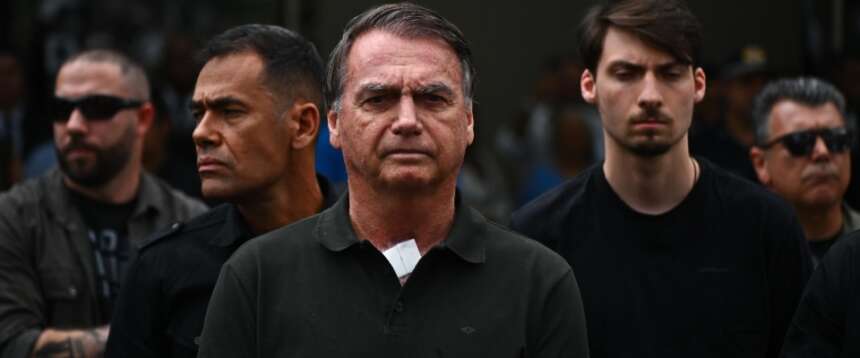 Bolsonaro rischia di morire in carcere a seguito delle complicazioni di salute: l’allarme della moglie Michelle