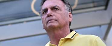 Bolsonaro, dimesso dall’ospedale, dopo 3 interventi e degenza post operatoria torna in cella