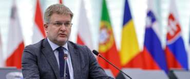 Stop dell’Europarlamento al Mercosur, Fidanza garantisce: “Non ci saranno conseguenze per la maggioranza”