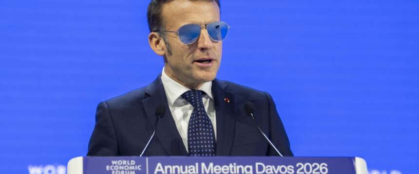 Gli occhiali di Macron (un prodotto italiano) nonostante i costi (659 euro al paio) fanno svettare il titolo in Borsa
