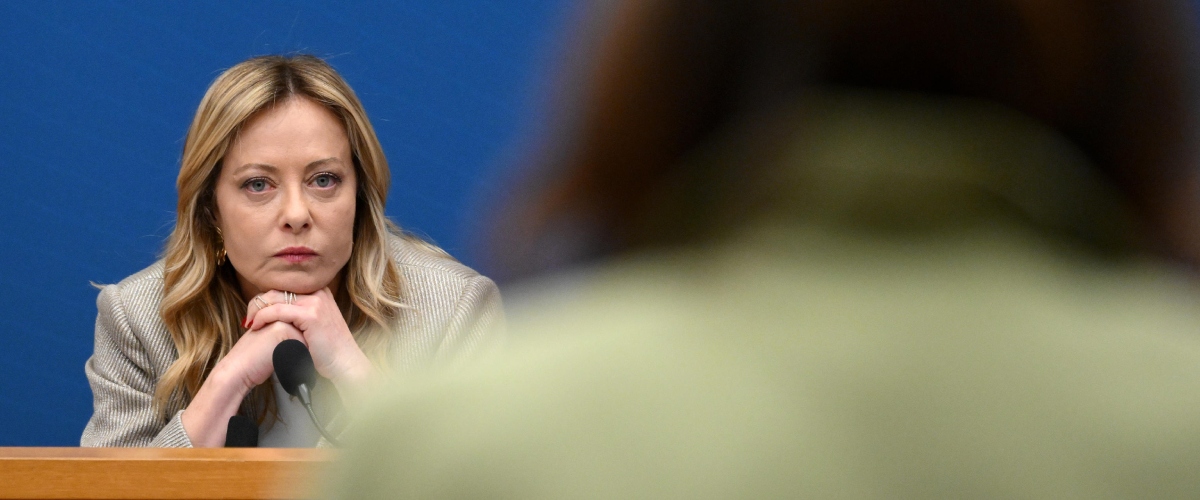 Il falso scoop sulla villa di Giorgia Meloni? Così “Il Domani” si smentisce da solo. La narrazione strumentale smontata pezzo per pezzo