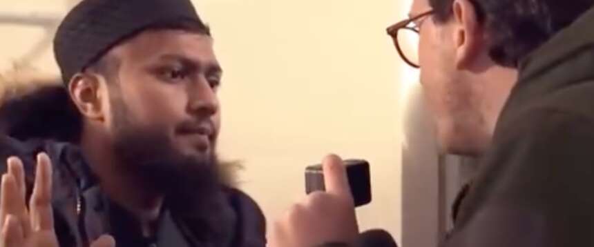 “Dopo i nove anni una bambina è adulta”, l’imam di Brescia merita l’espulsione? Il sondaggio del Secolo