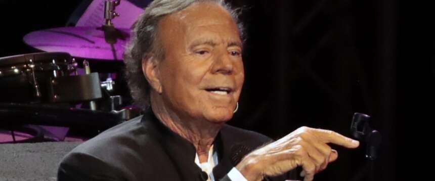 Julio Iglesias, lo scoop sulle molestie sessuali è un flop giudiziario: i magistrati spagnoli archiviano