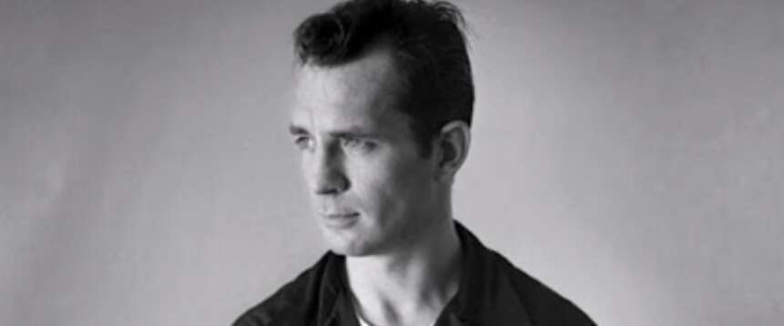 “Sulla strada” scritto su un rotolo da telescrivente: in vendita a 4 milioni di dollari il manoscritto originale di Jack Kerouac
