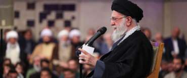 L’Iran teme gli Usa e accusa Israele: Khamenei pronto a scappare in Russia se le proteste continueranno