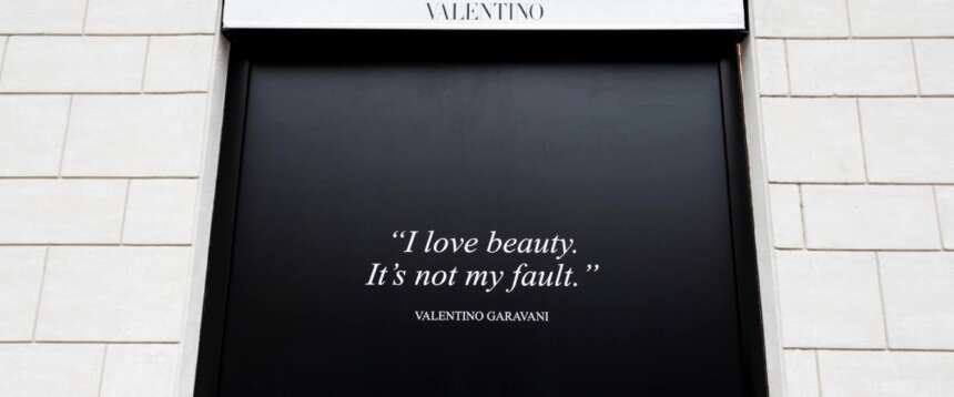 La camera ardente di Valentino in Piazza Mignanelli a Roma. Venerdì i funerali a Santa Maria degli Angeli