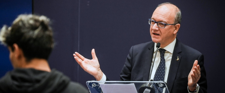 Regioni scuola Valditara