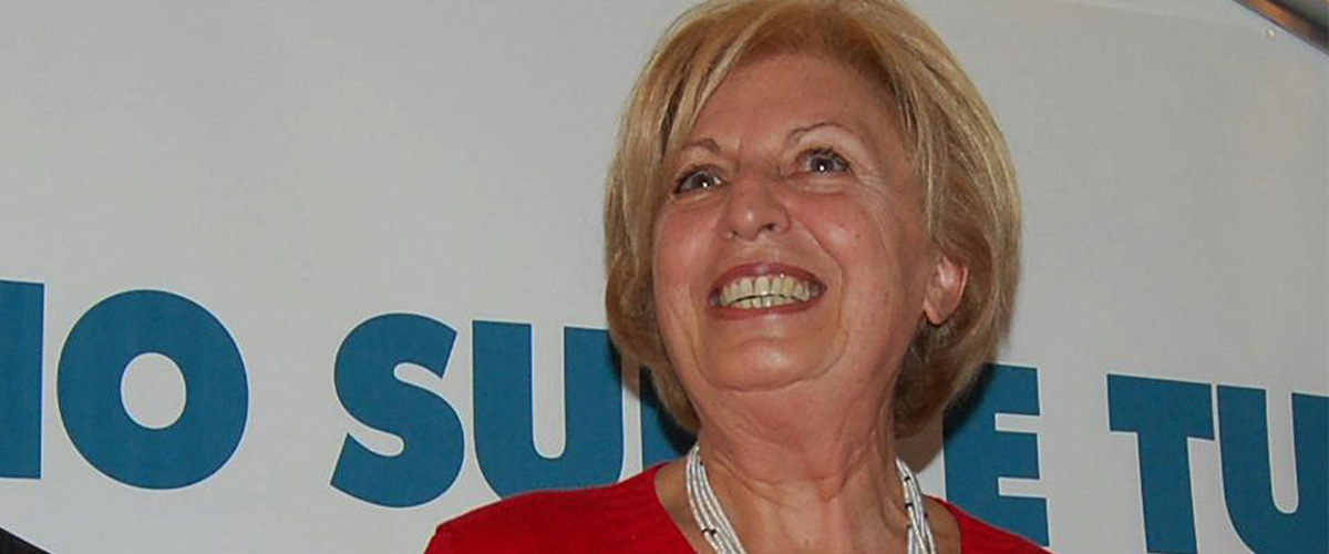 Adriana Poli Bortone si candida a 82 anni e viene offesa. Lei scherza sul caso Schlein: “Sì, sono una Befana…” Adriana Poli Bortone si candida a 82 anni e viene offesa. Lei scherza sul caso Schlein: “Sì, sono una Befana…”