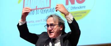 Bonelli il peggiore, ignobile insulto a Meloni sull’Ice: “Servile, ha ridotto l’Italia a zerbino di Trump”