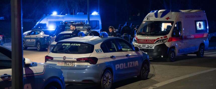 Pregiudicato africano ucciso dalla polizia nel bosco della droga di Rogoredo: aveva puntato l’arma sugli agenti