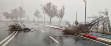 Il ciclone Harry verso il suo picco sull’Italia: allagamenti e frane in Sardegna, Sicilia e Calabria (video)
