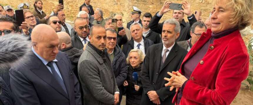 Crosetto ad Hammamet: “Sono venuto a rendere onore a uno statista”. Stefania Craxi: “Vale più di mille parole”