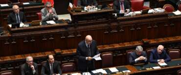 Prorogati gli aiuti a Kiev, Crosetto: “Retrocedere è prolungare la guerra. C’è un’emergenza uguale a Gaza, Mosca non si è fermata mai”