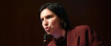 Schlein la solita anti italiana: attacca Enel per denigrare il governo Meloni. Il centrodestra: “Demagogia e ignoranza”