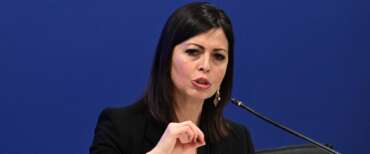 Floridia, la battuta infelice della grillina sul il maltempo: “Calamità Meloni e calamità naturali”. Ma non fa ridere nessuno