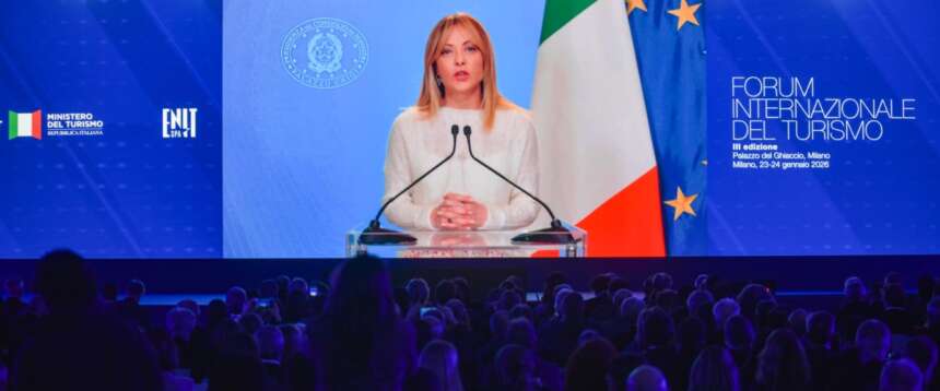 Il turismo italiano scala posizioni nel mondo: le direttrici strategiche. La premier fa il punto (video)