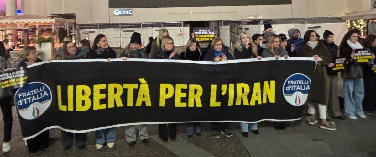 la piazza per la libert224 dell8217iran ci riguarda tutti ma c8217232 chi preferisce indignarsi a giorni alterni da Secoloditalia.it la piazza per la libert224 dell8217iran ci riguarda tutti ma c8217232 chi preferisce indignarsi a giorni alterni