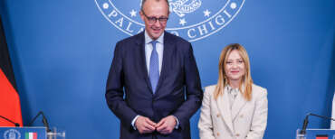 “Mai così vicini”. Meloni abbraccia la Germania di Merz: “Sintonia anche sulla difesa dei confini dall’immigrazione”