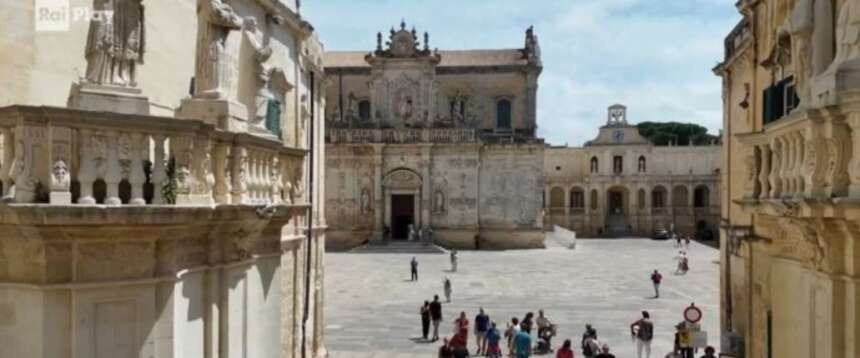 “Radix” imperdibile: Sylos Labini ci trasporta nella “perla” Lecce tra barocco, spiritualità e grandi personaggi