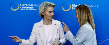 Migranti, la linea dura dell’Italia ha cambiato la Ue. Von der Leyen: “Dal 2024 ridotti di oltre il 30% gli ingressi”