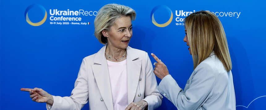 Migranti, la linea dura dell’Italia ha cambiato la Ue. Von der Leyen: “Dal 2024 ridotti di oltre il 30% gli ingressi”