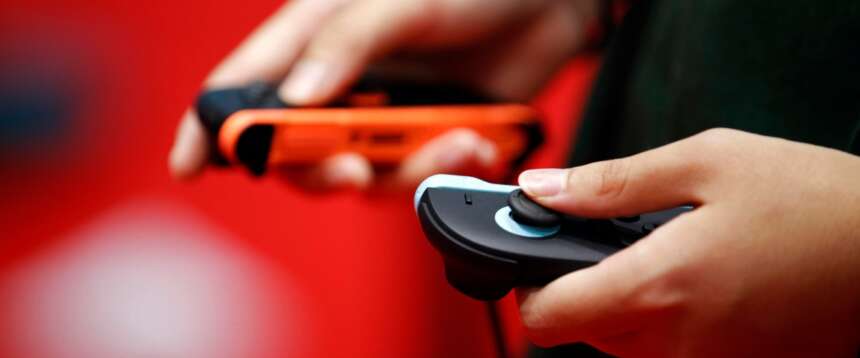 A 11 anni spara e uccide il padre perché gli aveva confiscato la Nintendo Switch: “Ero arrabbiato”