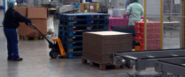 Lavoro, buone notizie: salari su, Cig giù. Osnato (FdI): “Smentita la propaganda della sinistra”